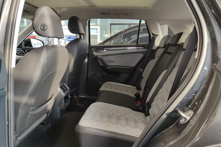 Used Volkswagen Tayron 2024 330TSI Two-Wheel Drive Luxury Plus Advanced Version
