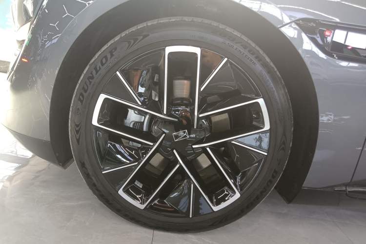 Used Avatr 12 2025 Year Updated Ultra Extended-Range Version
