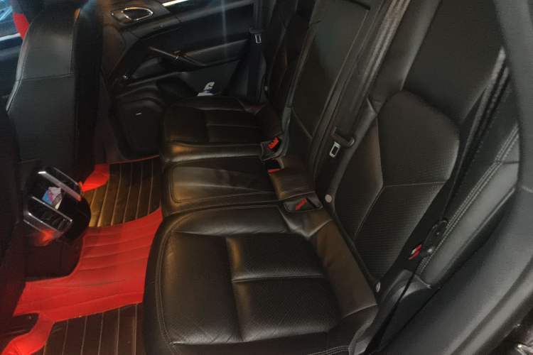 Used Porsche Cayenne 2015 Cayenne 3.0T Left Rear Seat