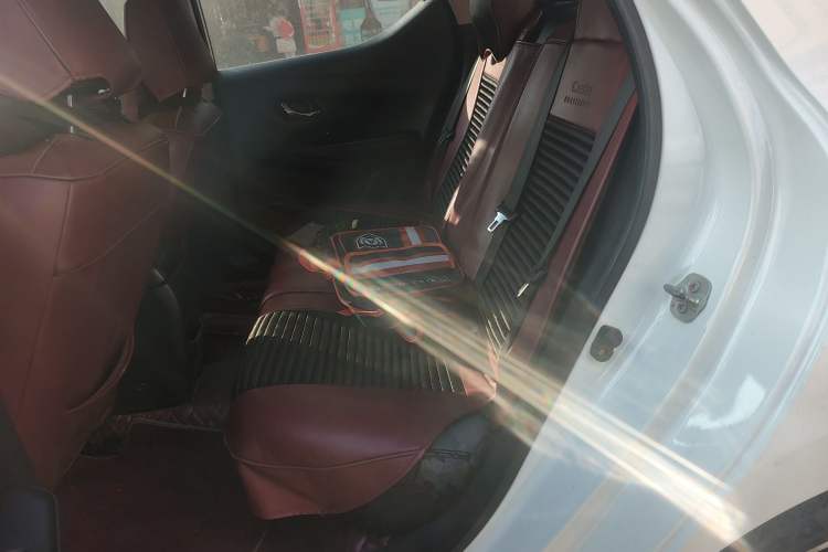 Used Nissan Lannia 2016 1.6L CVT Smart Cool Edition Left Rear Seat