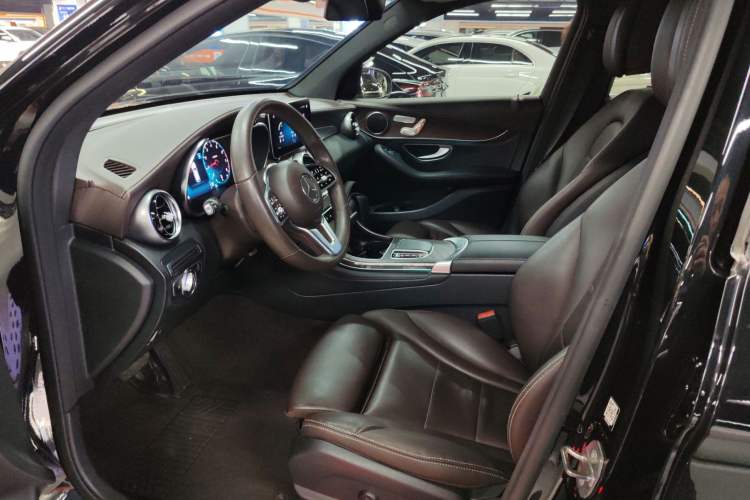 Used Mercedes-Benz GLC 2020 GLC 260 L 4MATIC Luxury Model