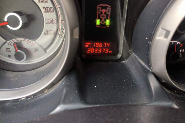 Used Mitsubishi Pajero 2014 3.0L Elite Upgrade Edition Odometer Close Up