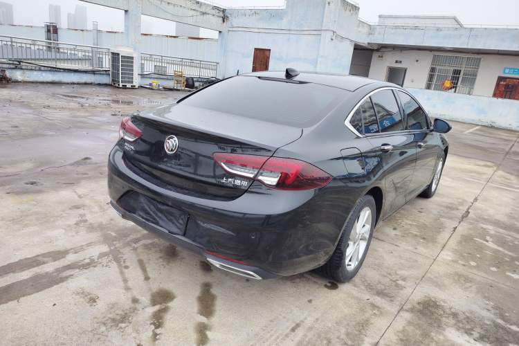 Used Buick Regal 2020 552T Luxury Version Right Rear Taillight