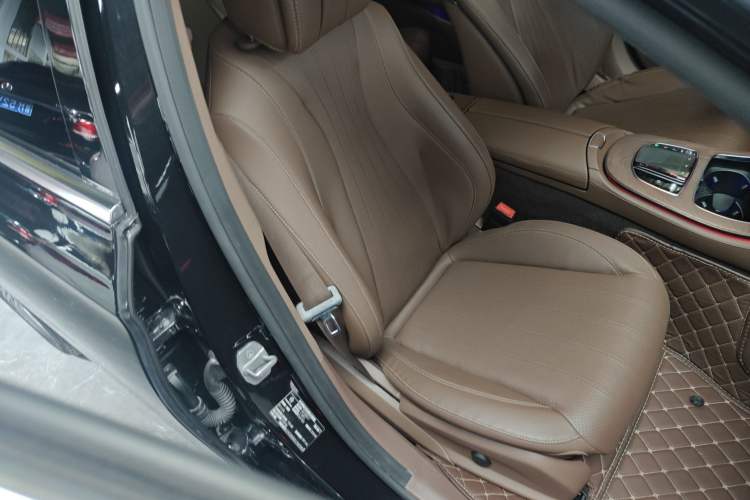 Used Mercedes-Benz E-Class 2020 Facelift E 300 L Stylish Edition