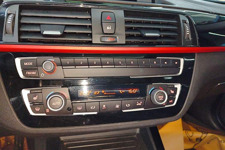 Used BMW 2 Series (Import) 2019 225i Sport Design Package
