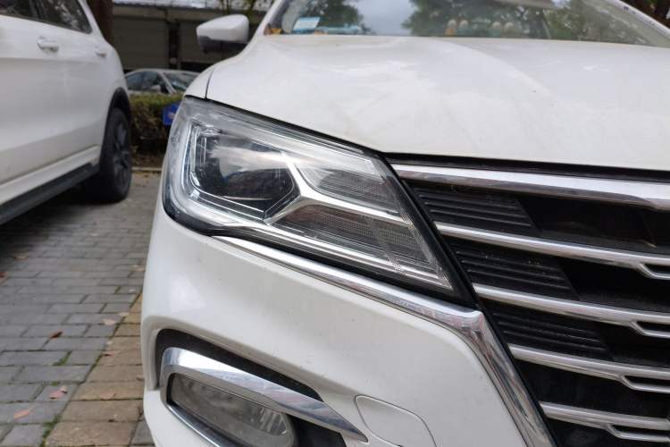 Used Roewe i5 2019 20T Automatic Intelligent Connectivity Super-Power Supreme Edition Right Front Headlight