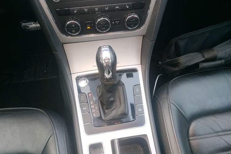 Used Volkswagen Passat 2013 1.8TSI DSG Prestige Edition
