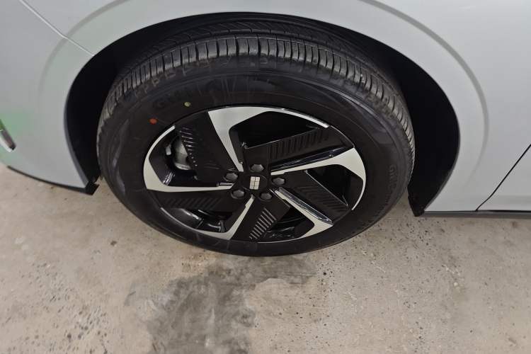 Used Geely Galaxy L6 2025 EM-i 140km Starship Edition