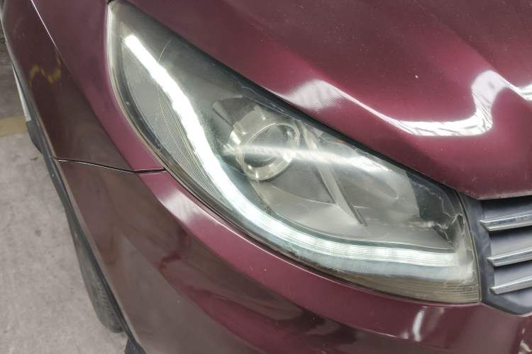 Used Dongfeng Fengon 580 2016 1.5T Manual Comfort Model Right Front Headlight