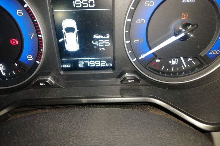 Used Geely Auto Vision X3 2019 Upgraded Model 1.5L Manual Elite Version
