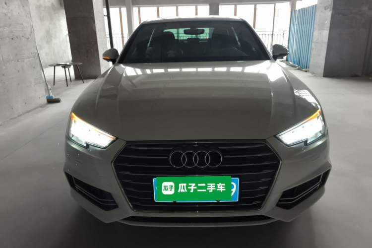 Used Audi A4L 2019 40 TFSI Ambition China VI
