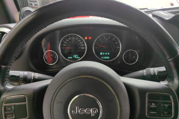 Used Jeep Wrangler 2012 3.6L Rubicon two-door model Instrument Cluster