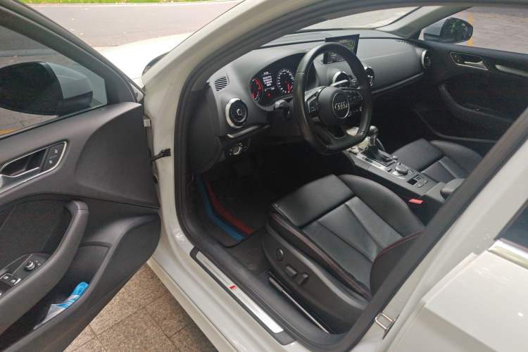 Used Audi A3 2019 Limousine 35 TFSI Sport Edition China V Emission Standard