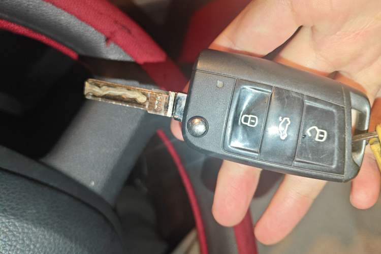 Used Skoda Octavia 2015 1.6L Manual Yijie Edition Vehicle Key