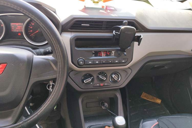 Used Wuling Hongguang 2021 1.5L S Standard Version LAR Audio And AC Panel