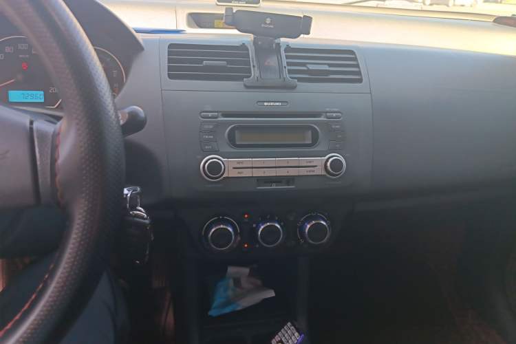 Used Suzuki Swift 2015 1.5L Manual Limited Edition