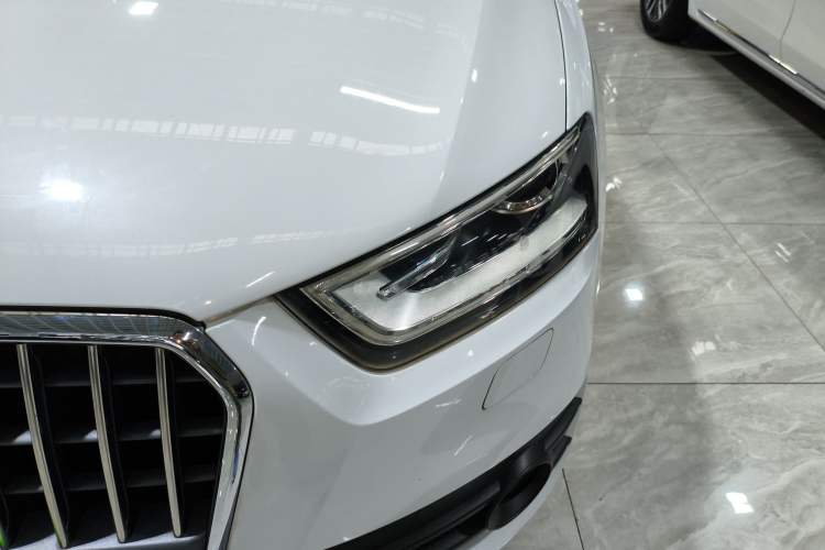 Used Audi Q3 2016 35 TFSI Collection Edition quattro Enjoyment Model