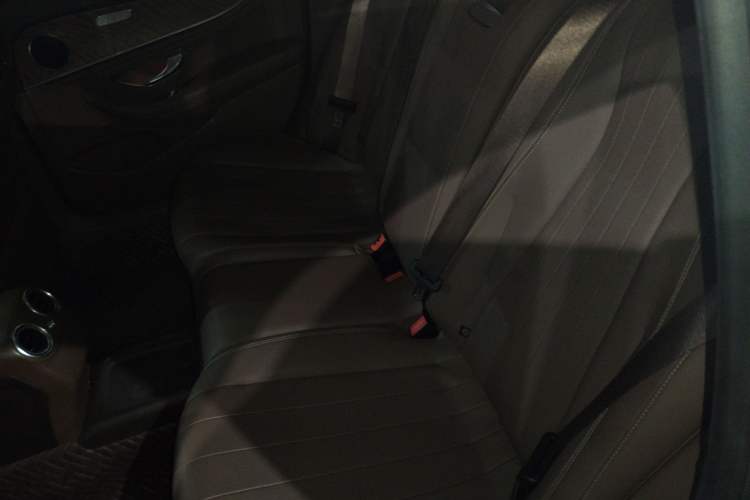 Used Mercedes-Benz E-Class 2019 Facelifted E 300 L Stylish Version Left Rear Seat