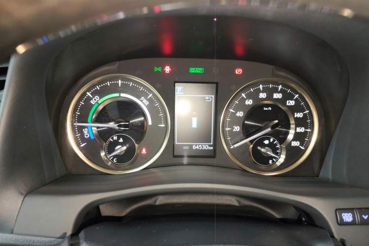 Used Toyota Vellfire 2023 Crown Dual-Engine 2.5L HV Ultimate Edition
