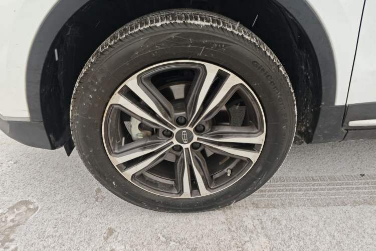 Used Geely Auto Emgrand X7 Sport 2022 1.8TD DCT Zhiya Trim