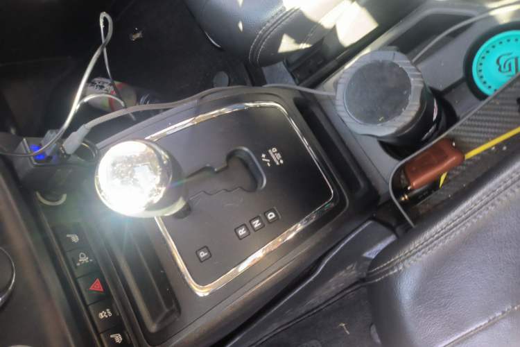 Used Jeep Compass 2013 2.0L Two-Wheel Drive Black Luxury Edition