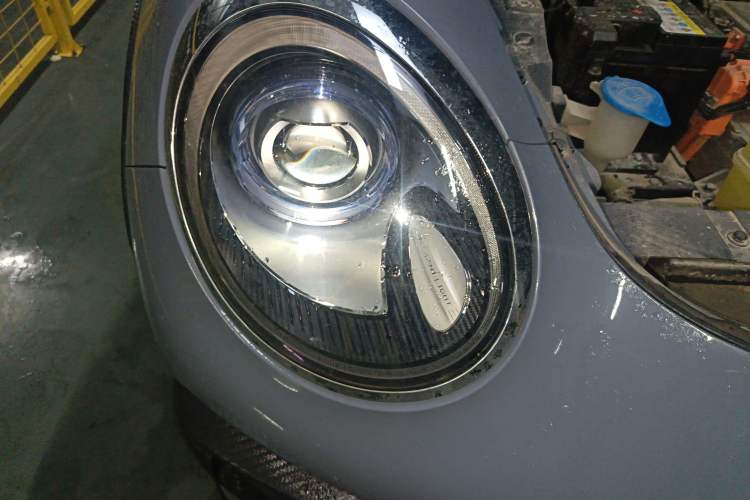 Used ORA Good Cat GT 2022 Mulan Edition 480km Long-Range续航 Right Front Headlight