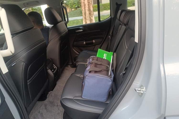 Used Tank 300 2025 2.0T Challenger Left Rear Seat