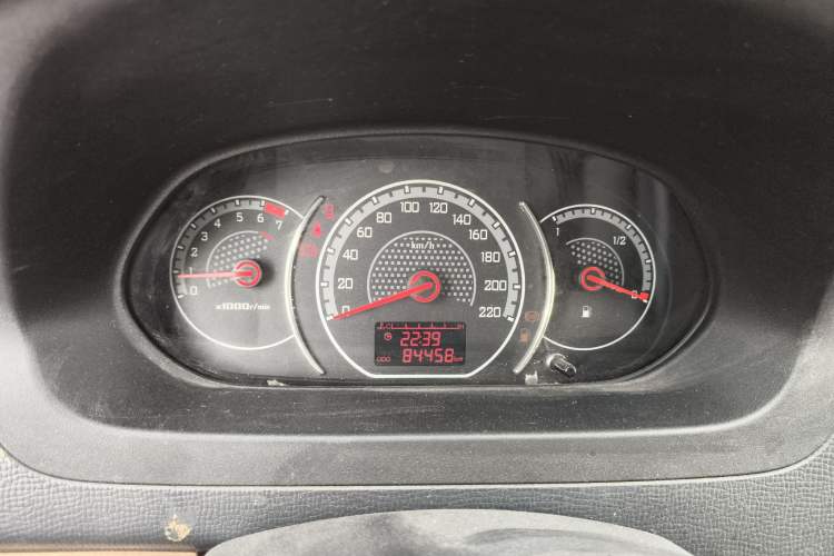 Used Wuling Zhengcheng 2015 1.8L Luxury Model LJ479QE2