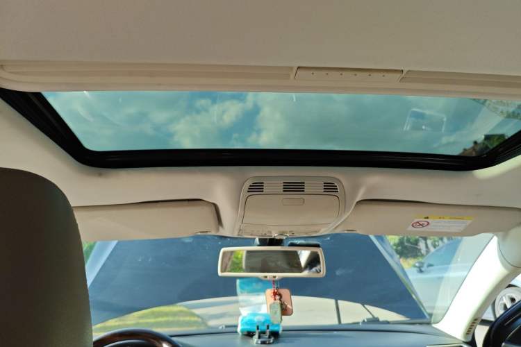 Used Volkswagen Magotan 2015 1.8TSI Prestige Model
