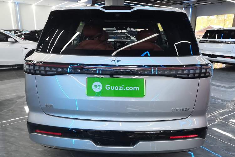 Used Dongfeng eπ eπ008 2024 636Max All-Electric Version 6 Seats
