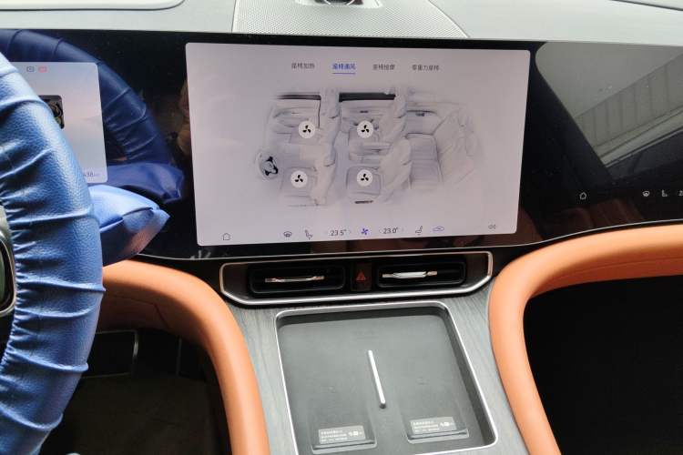 Used Hima AITO M9 2024 All-Electric Ultra Version 100 kWh 6-Seater Model Audio And AC Panel