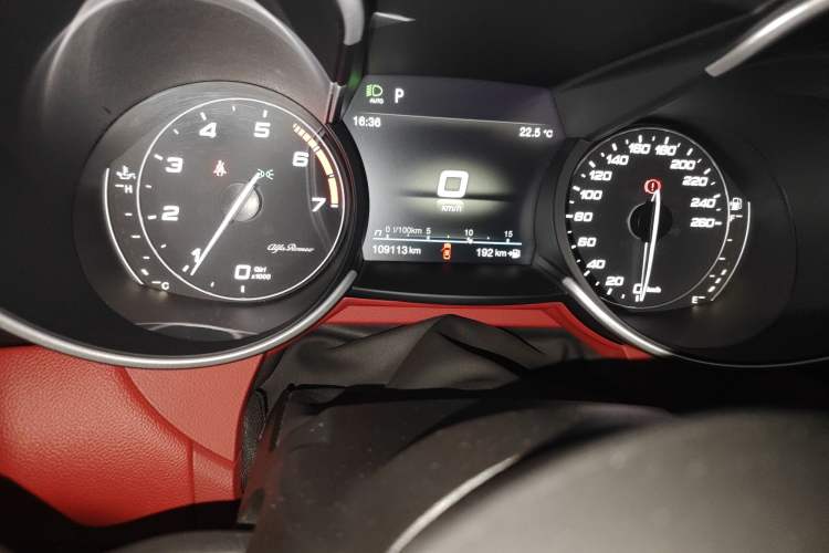 Used Alfa Romeo Giulia 2020 2.0T 280HP Track Edition Limited Release