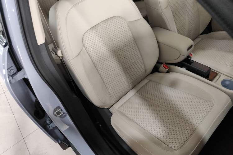 Used firefly 2025 Illuminated Edition
