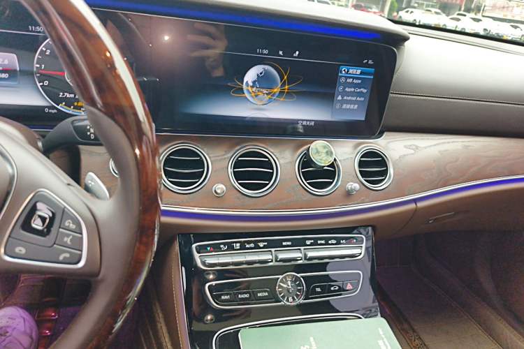 Used Mercedes-Benz E-Class 2016 E 200 L Audio And AC Panel