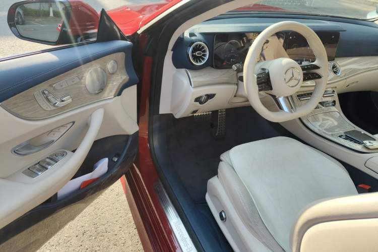 Used Mercedes-Benz E-Class 2023 E 260 Coupe
