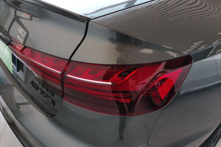 Used Audi A4L 2024 40 TFSI Luxury Dynamic Edition (Starry Night Version)
