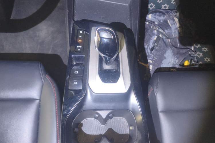 Used MG 5 2021 Revised 300TGI DCT Qingshè Luxurious Enjoyment Edition
