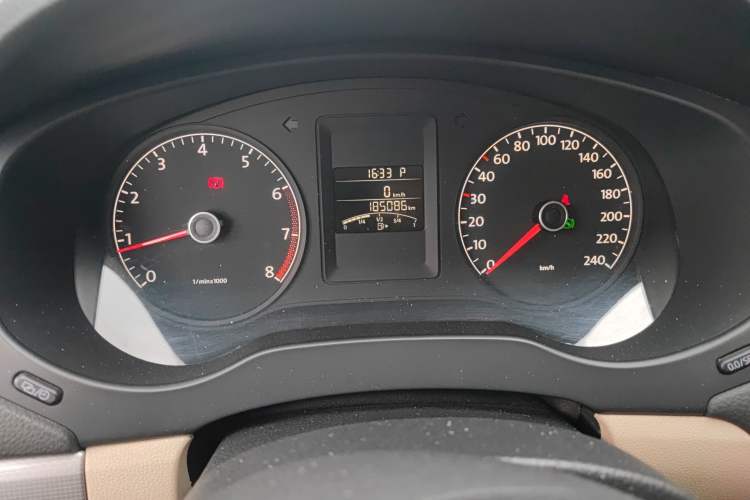 Used Volkswagen Sagitar 2012 1.6L Automatic Comfort Edition