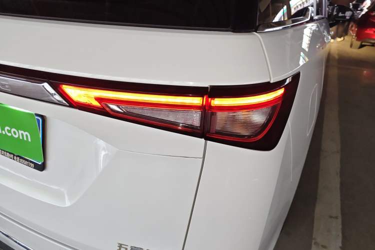 Used Wuling Jiachen 2022 1.5T CVT Smart Luxury Version