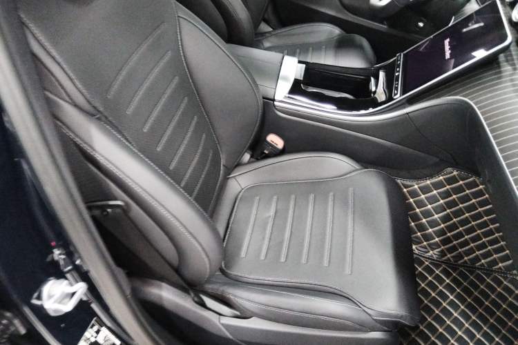 Used Mercedes-Benz C-Class 2023 Restyled C 260 L Sport Edition
