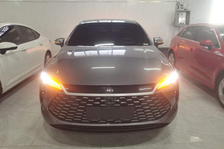 Used BYD Qin PLUS 2025 DM-i Smart Drive 55KM Leading Model Front