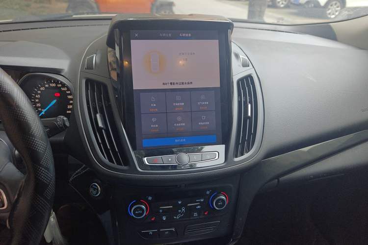 Used Ford Kuga 2019 EcoBoost 180 Two-Wheel-Drive Platinum Edition China VI Standard