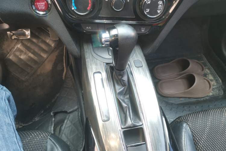 Used Honda XR-V 2017 1.8L EXi CVT Comfort Version Gear Lever