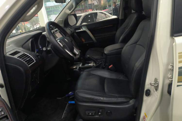 Used Toyota Prado 2016 3.5L Automatic TX-L NAVI
