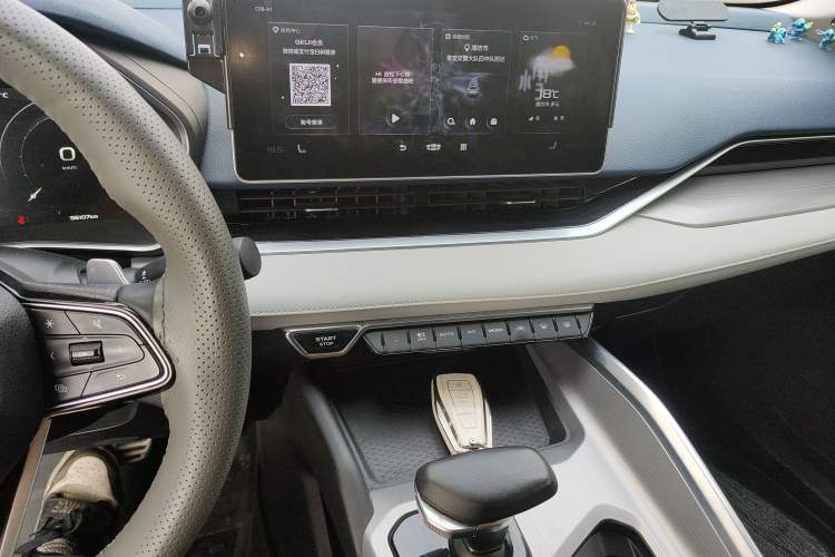 Used Geely Auto Preface 2021 Revised Version 2.0TD Luxury Edition Audio And AC Panel