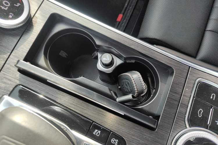 Used Hongqi H9 2022 2.0T Smart Connect Flagship Edition Vehicle Key