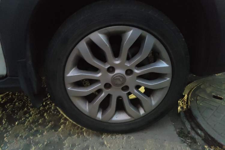 Used Dongfeng Aeolus AX3 2016 1.5L Manual ZhiKu Model
