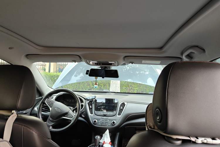 Used Chevrolet Malibu XL 2019 Redline 550T Automatic Sport Edition Headliner