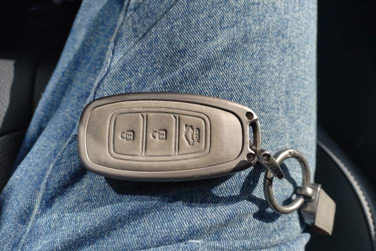 Used Hyundai Elantra 2023 1.5L CVT LUX Prestige Edition