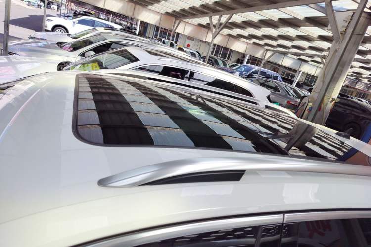 Used Volkswagen Tayron 2022 330TSI Two-Wheel Drive Luxury Smart Connectivity Version